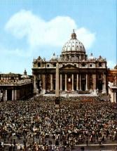Crowds at the Vatican