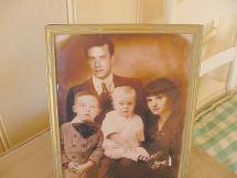Road to Perdition - Family Photo as Movie Prop