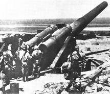 Japanese Troops Use Captured Weapons 