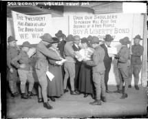 Buying Liberty Bonds - WWI