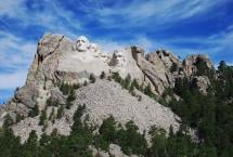 Mt Rushmore with the Heads of 4 Presidents