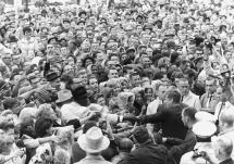JFK with Ft Worth Crowd